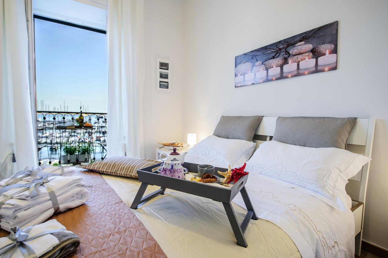 Margherita'S Apartment Salerno Dış mekan fotoğraf