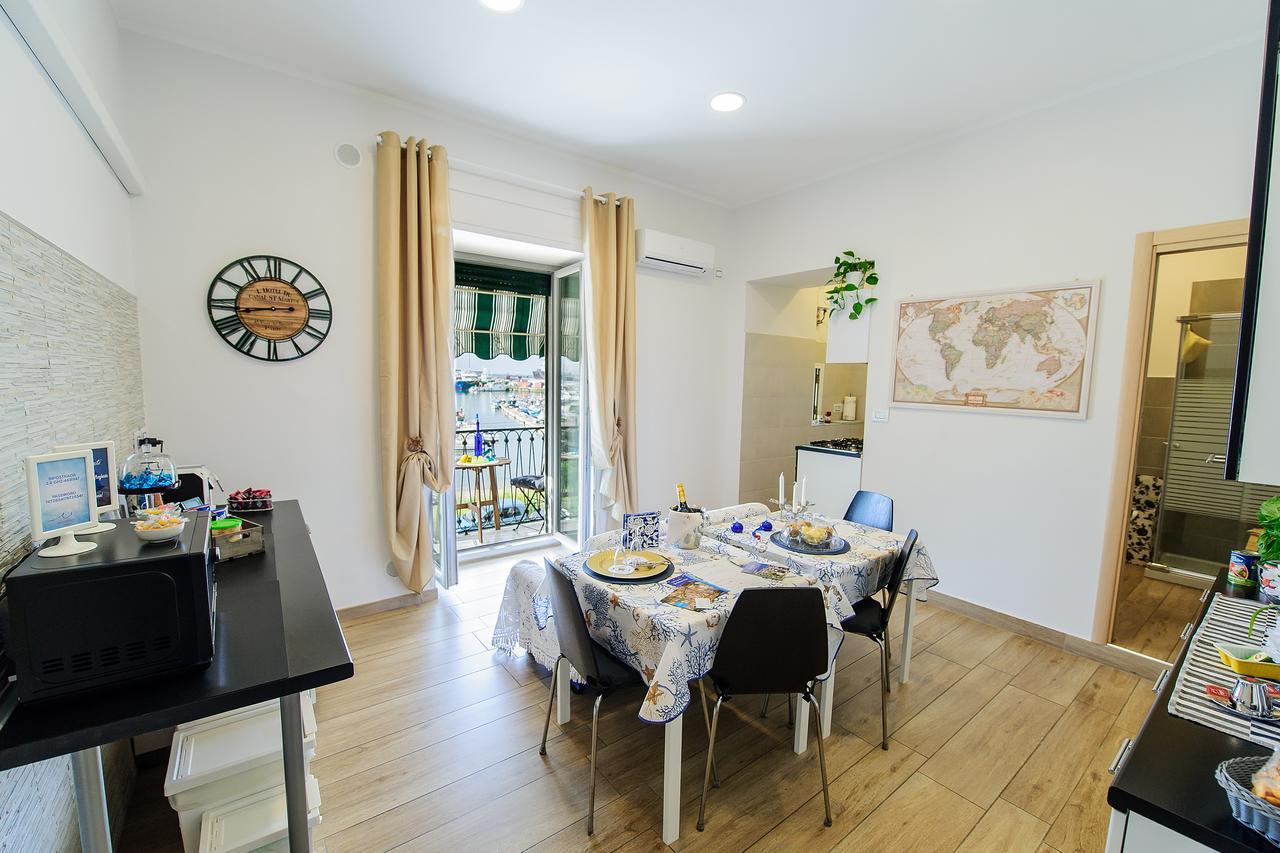 Margherita'S Apartment Salerno Dış mekan fotoğraf