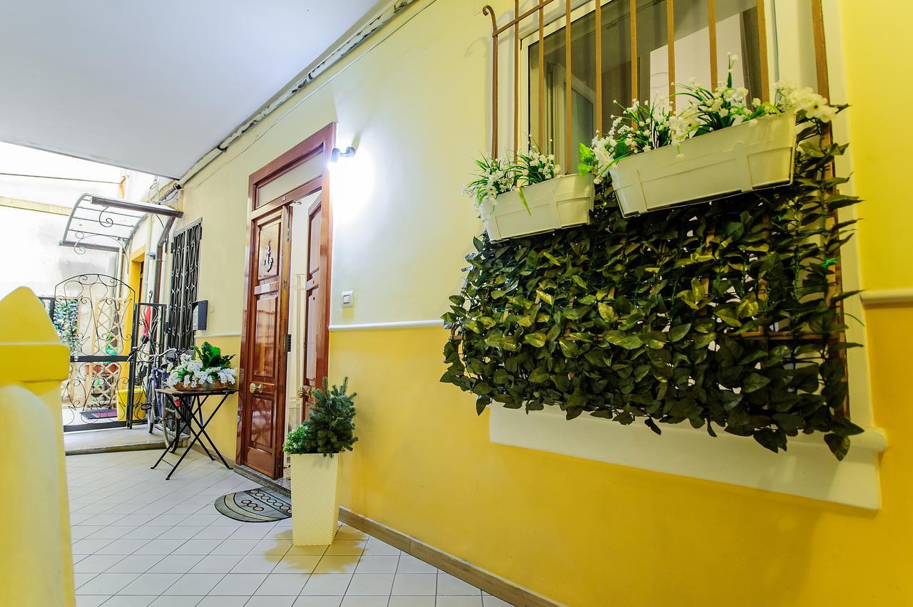 Margherita'S Apartment Salerno Dış mekan fotoğraf