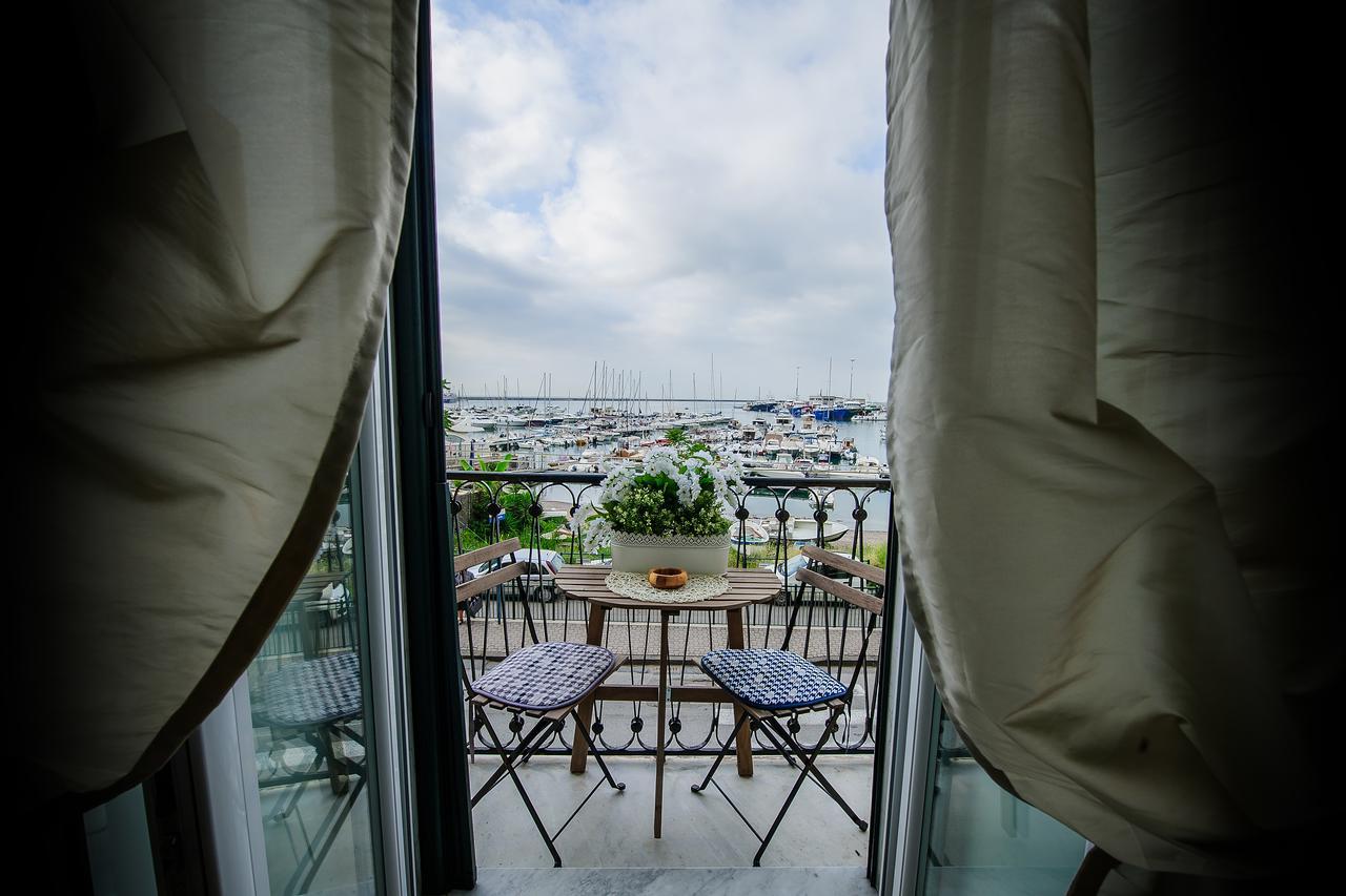 Margherita'S Apartment Salerno Dış mekan fotoğraf