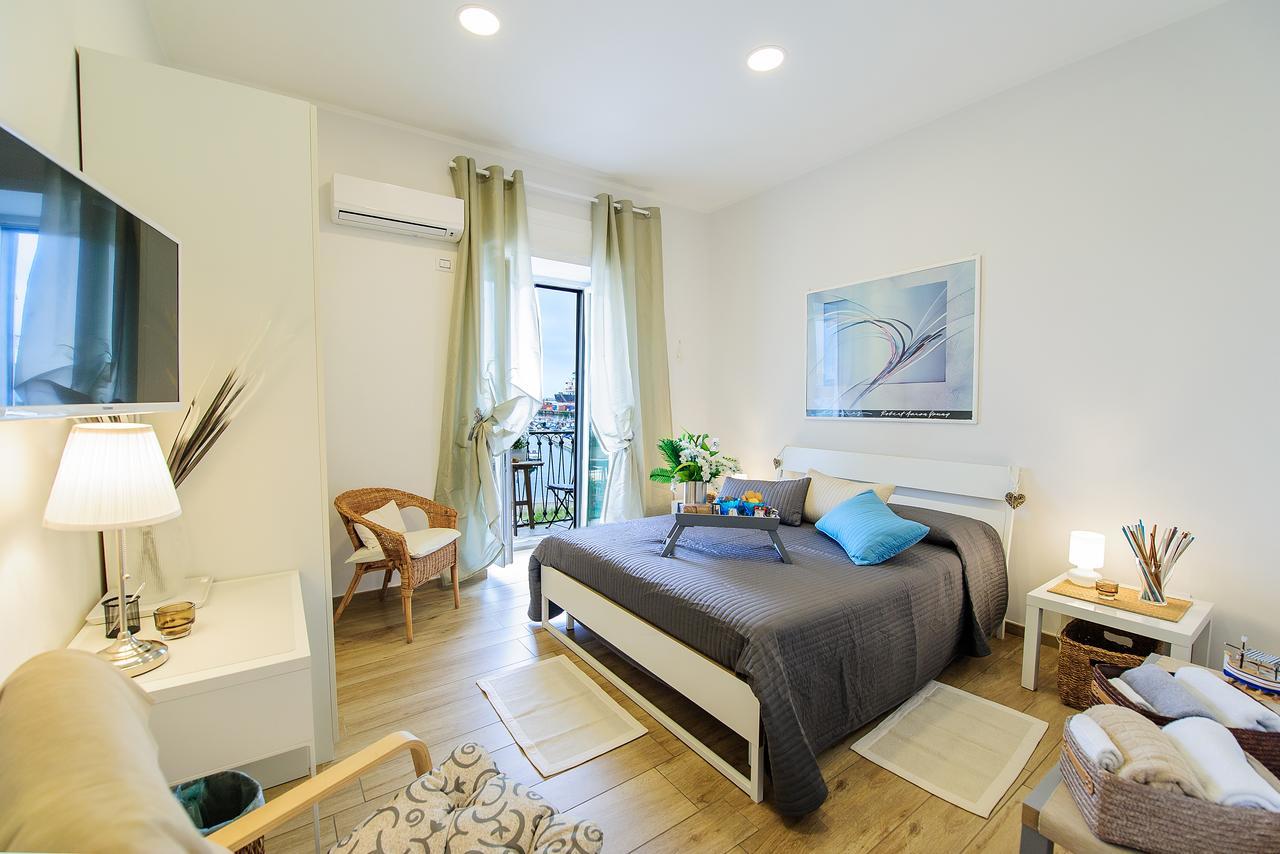 Margherita'S Apartment Salerno Dış mekan fotoğraf